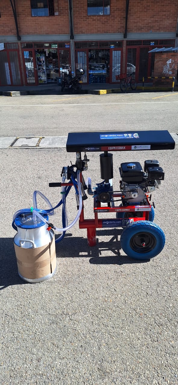 Techo para Equipo de Ordeño🐄 y  proteger los motores de la lluvia 🌧️