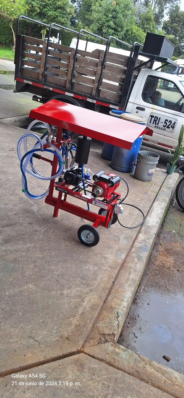 Techo para Equipo de Ordeño🐄 y  proteger los motores de la lluvia 🌧️