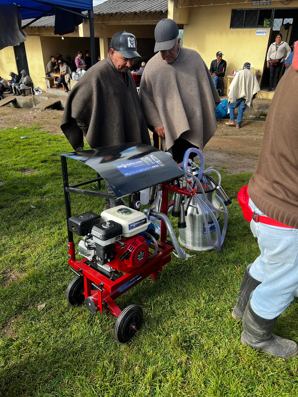 Techo para Equipo de Ordeño🐄 y  proteger los motores de la lluvia 🌧️